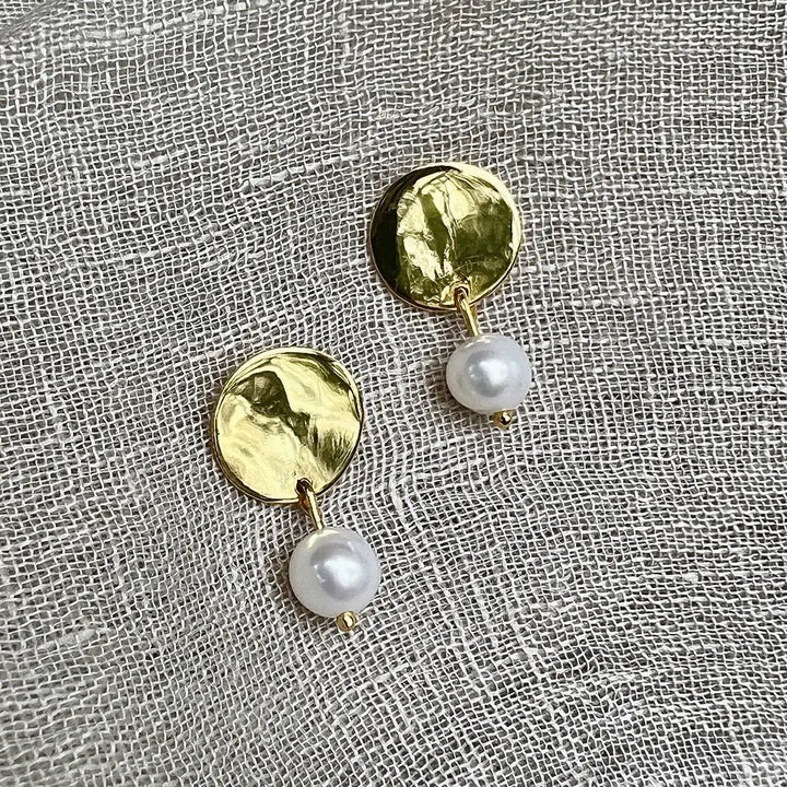 Fair Trade Freshwater Pearl Disc Earrings 3